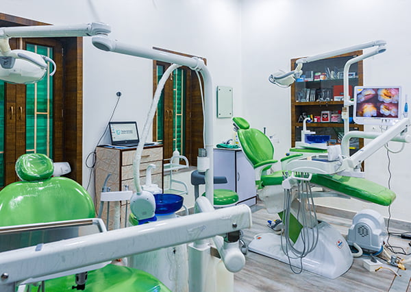 Tanisha dental clinic in south kolkata . chamber
